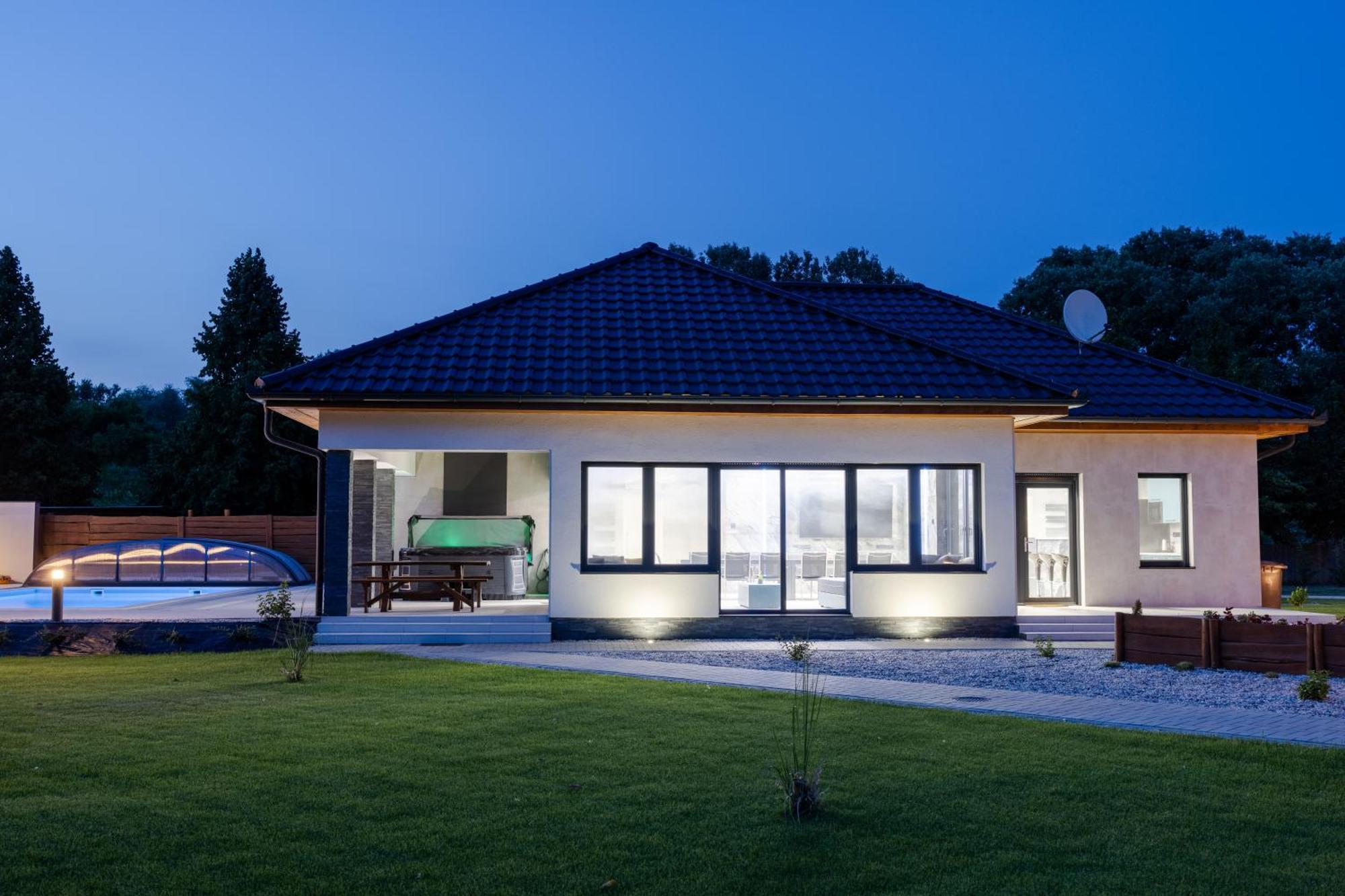 Gyomaendrőd Mitosz Apartman מראה חיצוני תמונה